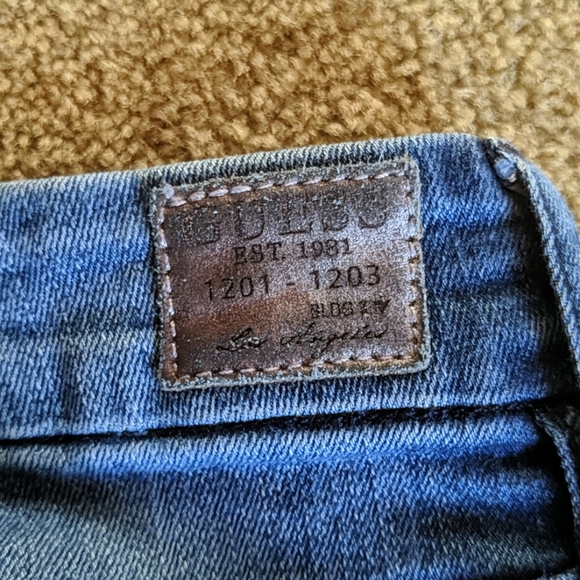 Guess Curvy Sophia Skinny Jeans - Picture 10 of 12